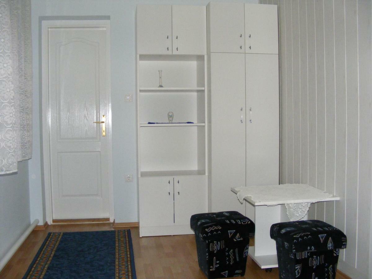 Nora Apartman Leilighet Balatonfůzfő Eksteriør bilde